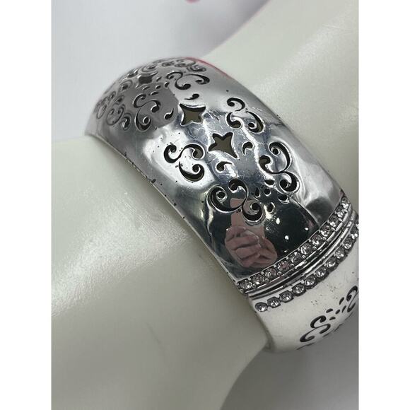 Brighton Fortuna Silver Plated Crystals Hinged Bangle Bracelet 1” - Picture 3 of 14